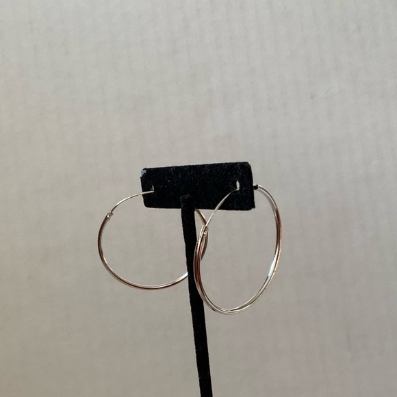 Argento Vivo Sterling Silver  Endless Hoop Earrings - Picture 9 of 9